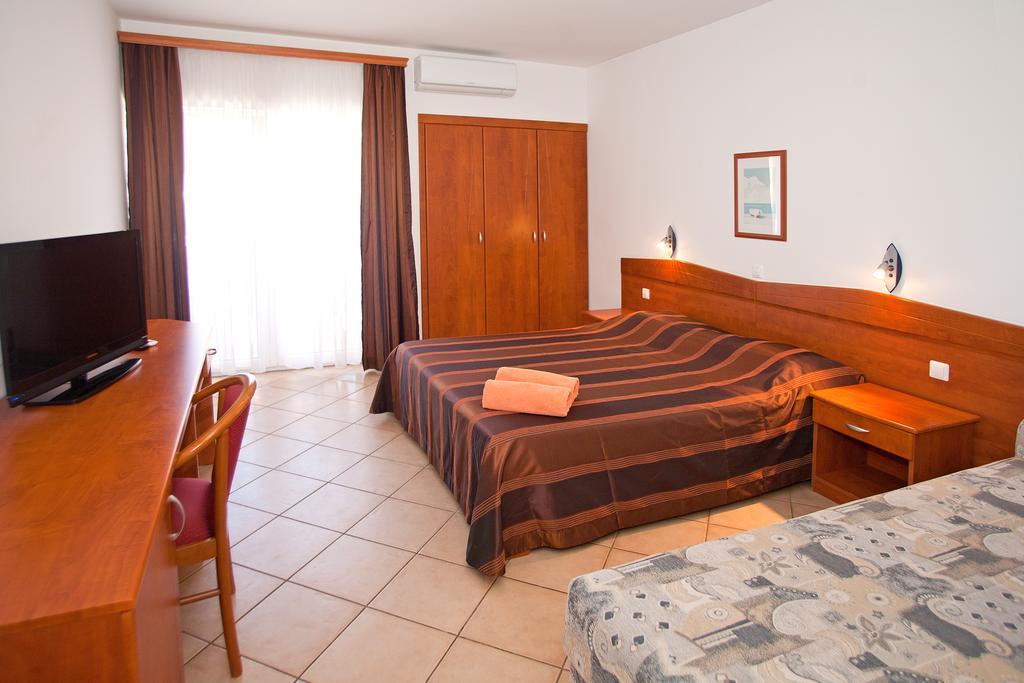 Guesthouse Villa Adria Malinska Extérieur photo