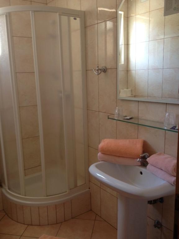 Guesthouse Villa Adria Malinska Extérieur photo
