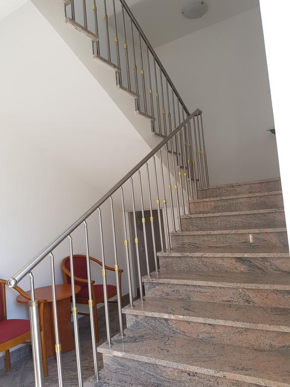 Guesthouse Villa Adria Malinska Extérieur photo