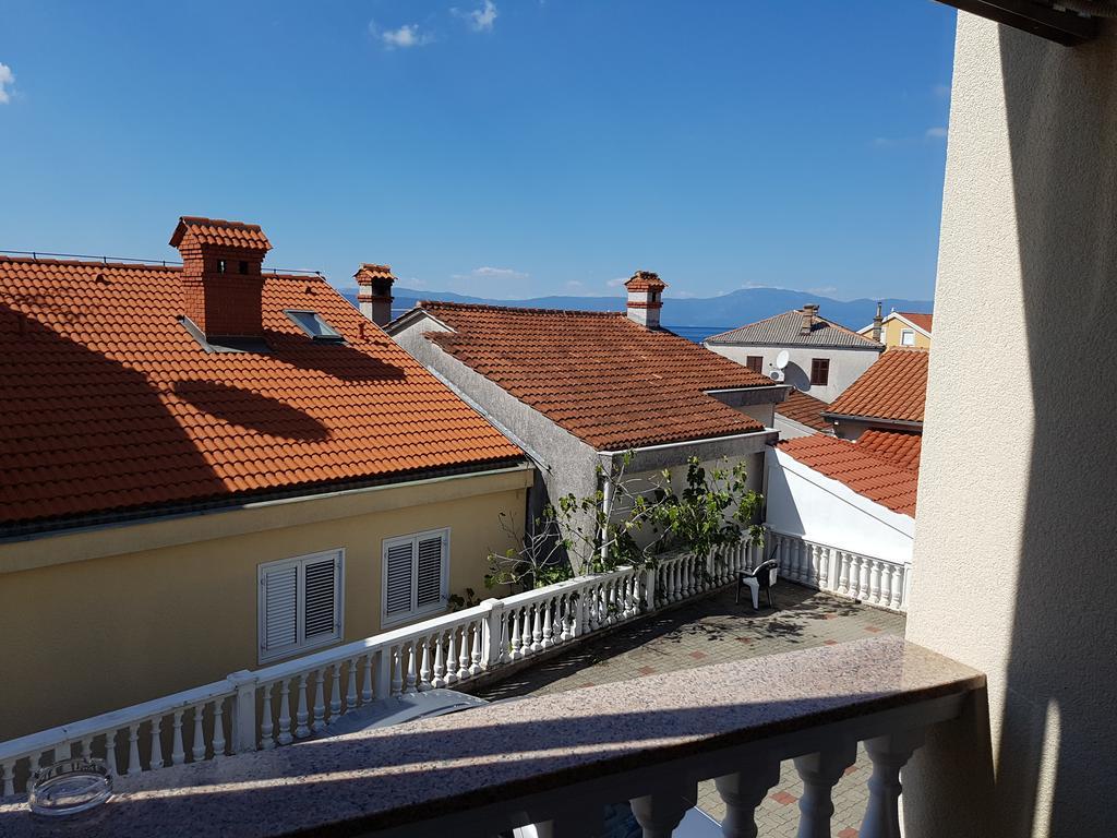 Guesthouse Villa Adria Malinska Extérieur photo