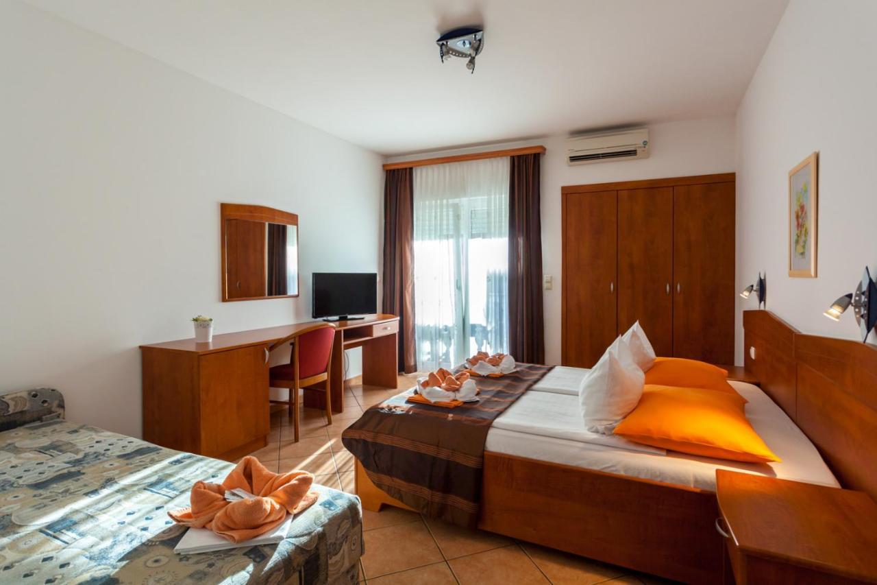 Guesthouse Villa Adria Malinska Extérieur photo
